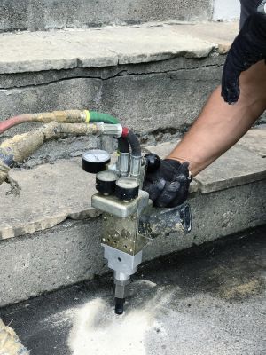 Hydraulic Lifting Technique